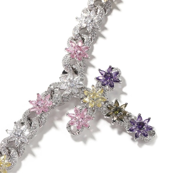 Elegant Purple and Silver Necklace 18inch - Picture 8 of 9